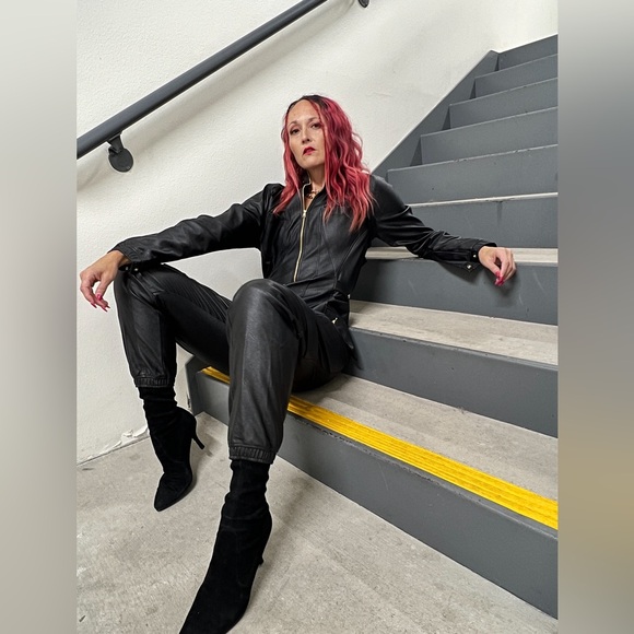 NWT Nike Jordan Women’s Faux Leather Jumpsuit Flight Suit Runway Collection - Picture 6 of 10